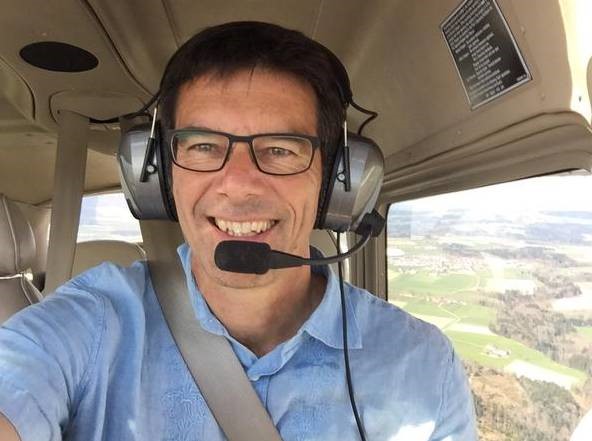 Prof. Wikelski in der Cessna